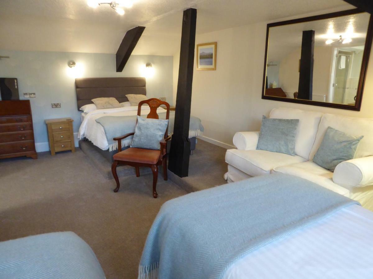 The Grange Guest House Brecon Eksteriør bilde